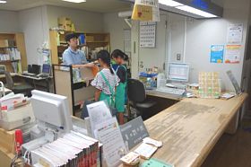 小学生一日図書館員